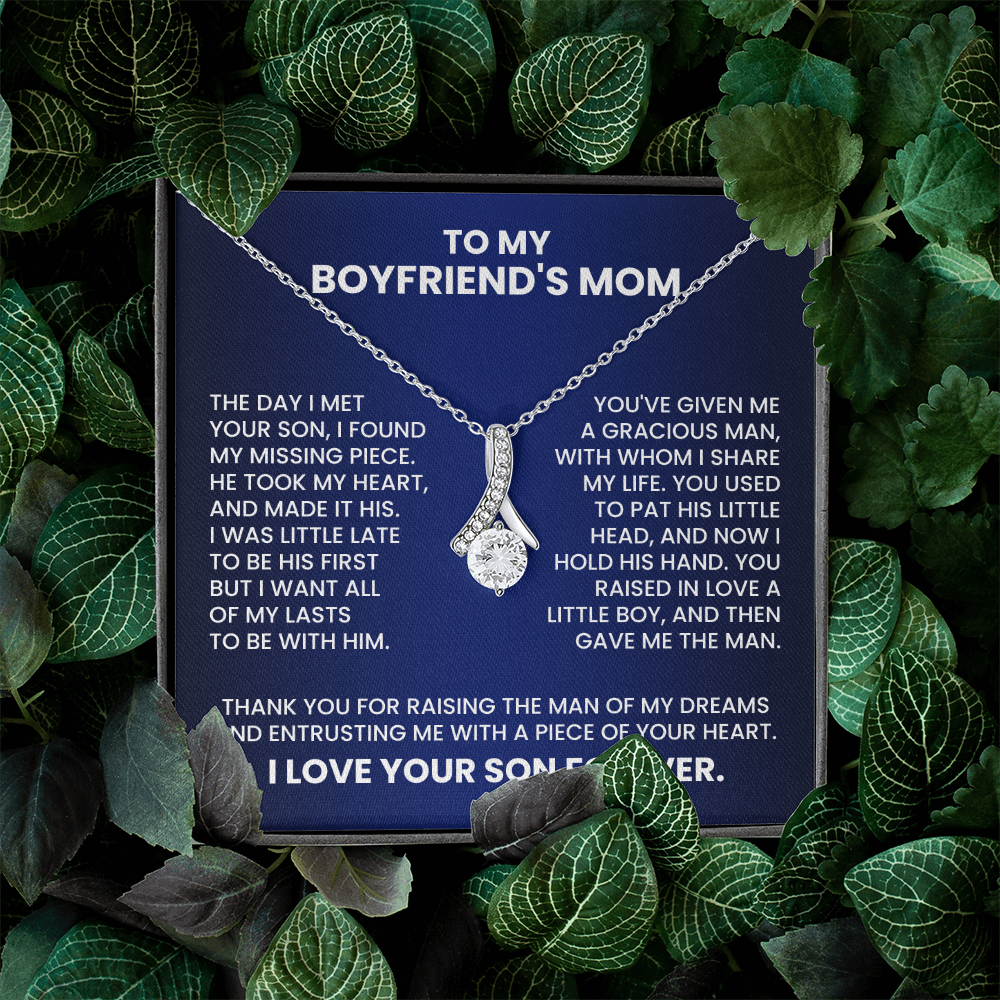 To My Boyfriends Mum Alluring Beauty Necklace Gift Set