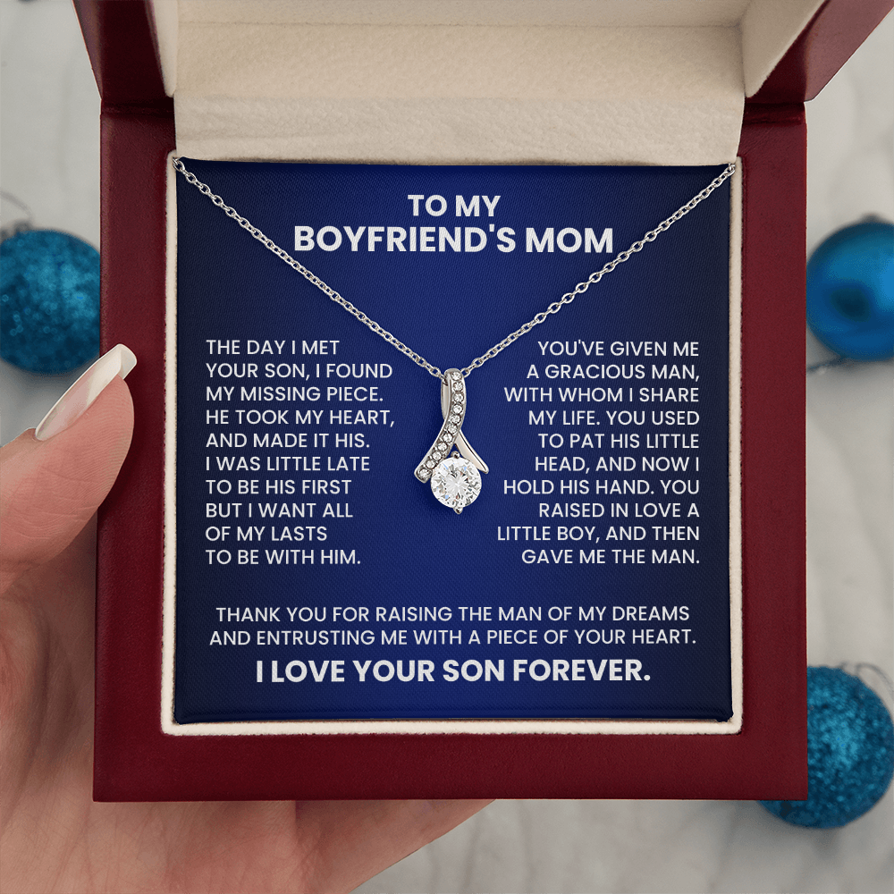 To My Boyfriends Mum Alluring Beauty Necklace Gift Set