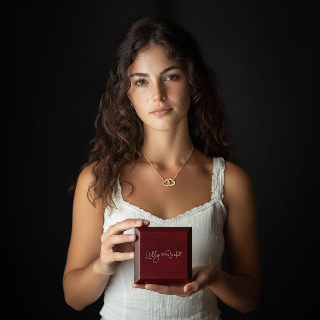 To My Daughter Your A Lioness - Beautiful Interlocking Heart Necklace Personalised Gift From Dad